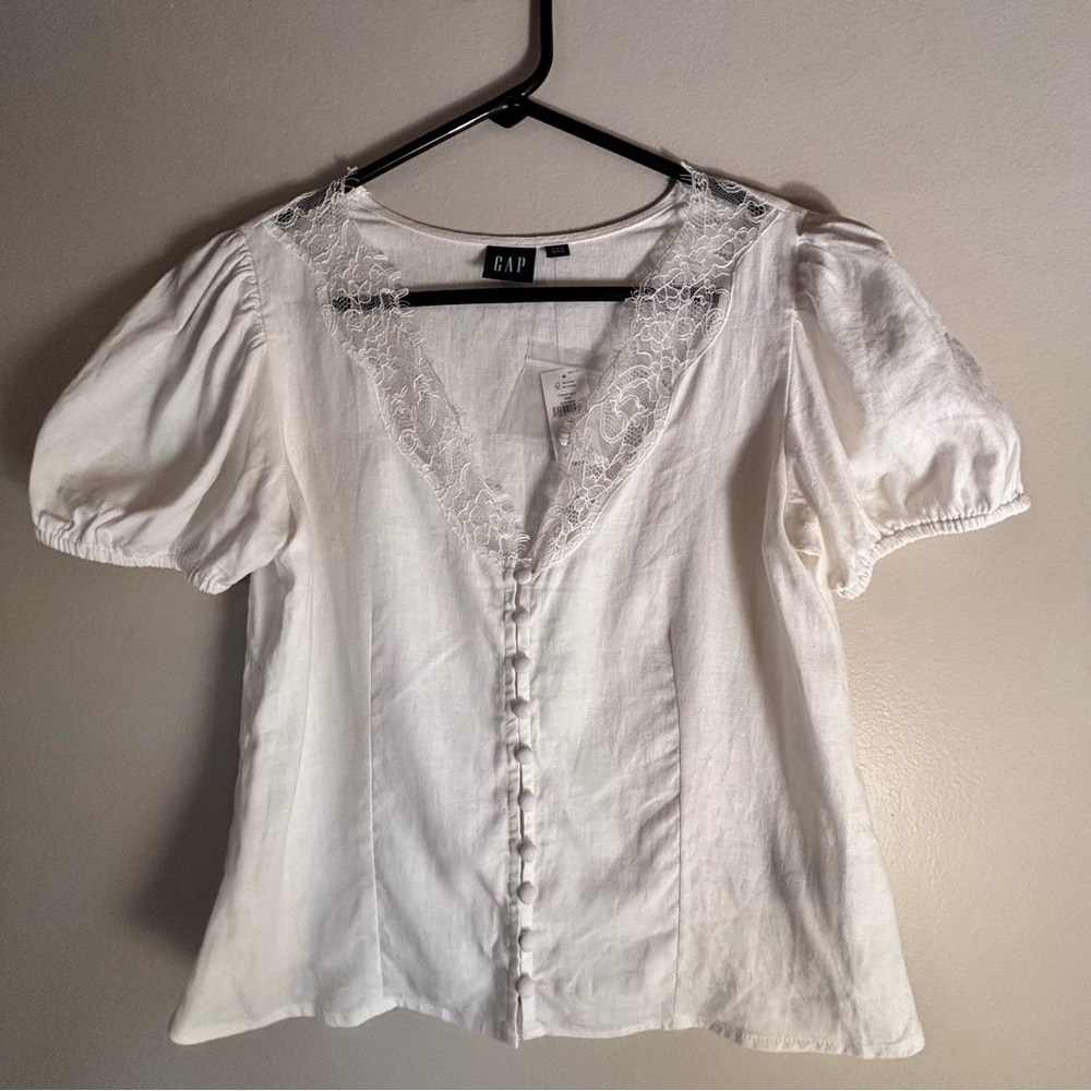 GAP NWT Women's Linen Blend White Lace-Trim V Neck Button Front Blouse
